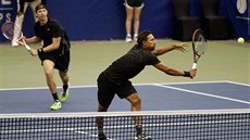 Raven Klaasen (vpravo) a Eric Butorac ve finále na turnaji v Memphisu.