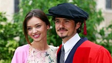 Herec Orlando Bloom a modelka Miranda Kerrová jsou již svoji. Herec Orlando Bloom a modelka Miranda Kerrová jsou již svoji.