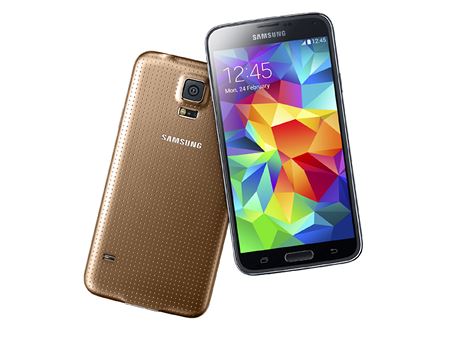 Samsung Galaxy S5 ve zlaté barv bude to nejluxusnjí, eho se letos od Samsungu pravdpodobn dokáme.