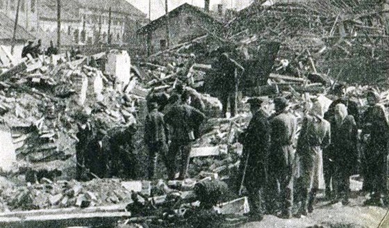 Jaro 1945: Pi leteckém útoku spadlo na Kralupy 2 500 pum