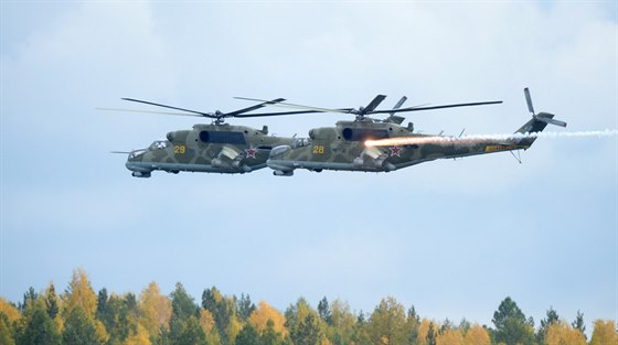 Rusko poslalo k naí hranici 45 tisíc voják a helikoptéry, tvrdí Kyjev. Ilustraní snímek