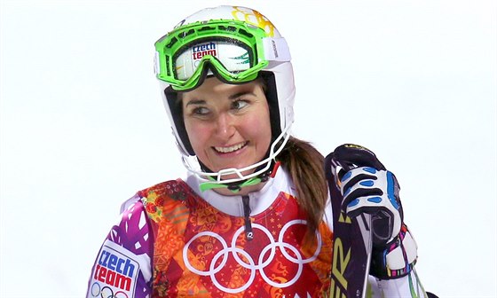 eská lyaka árka Strachová po druhé jízd olympijského slalomu. (21. února...