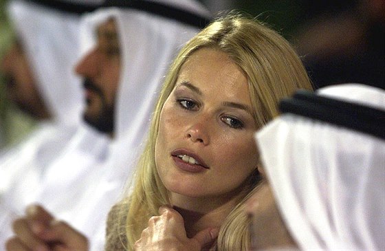 Claudia Schifferová s arabskými ejky