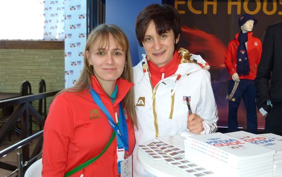 Chebská studentka Andrea astná se v Soi setkala i se zlatou olympionikou