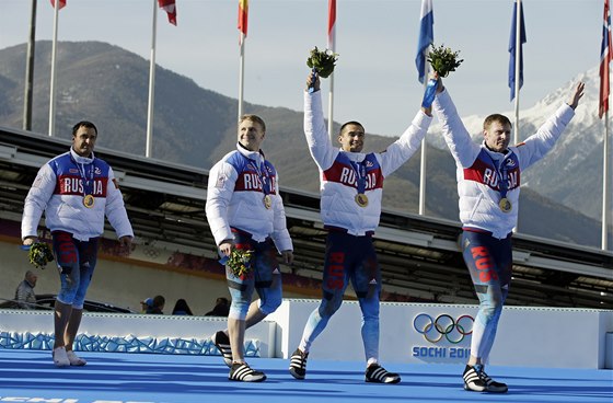 Rutí bobisté vybojovali na olympijských hrách v Soi poslední zlatou medaili