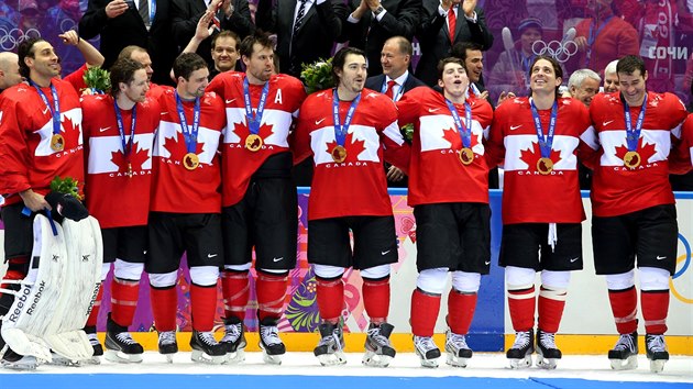 MEDAILE. Olympijskmi vtzi se stali hokejist Kanady, ve finlovm utkn porazili vdsko 3:0. Bronz zskal vbr Finska. (23. nora 2014)