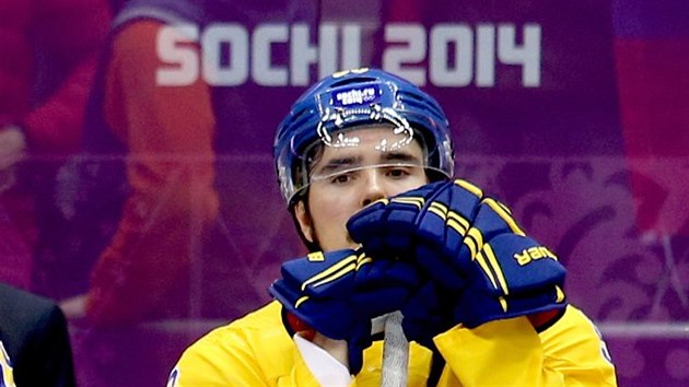 Smutn vdt hokejist po prohranm olympijskm finlovm utkn s Kanadou. (23. nora 2014)