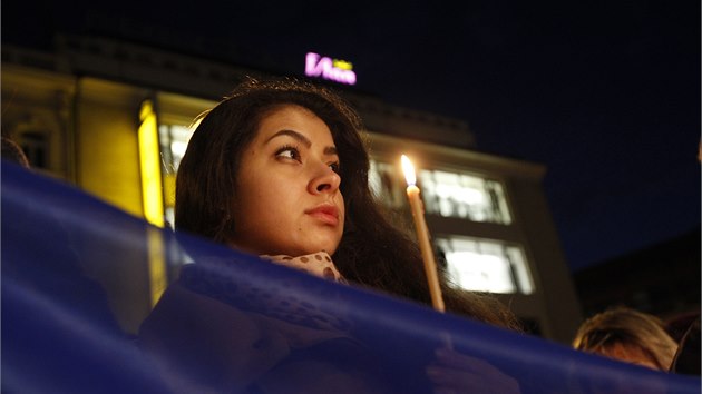 Na prask Vclavsk nmst pily kyjevsk demonstranty podpoit stovky jejich krajan, kte volali po demisi prezidenta Janukovye. (20. 2. 2014)