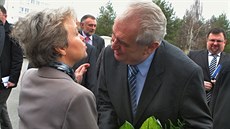 Prezident Miloš Zeman při návštěvě jaderné elektrárny Temelín. S předsedkyní... Prezident Miloš Zeman při návštěvě jaderné elektrárny Temelín. S předsedkyní...