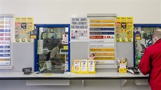 Na pobočkách České pošty to kvůli doplňkovému prodeji zboží začíná vypadat jako... Na pobočkách České pošty to kvůli doplňkovému prodeji zboží začíná vypadat jako...