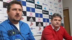 OSOBNOSTI FOTBALOVÉ OLOMOUCE. Trenér Zdeněk Psotka (vlevo) a sportovní ředitel OSOBNOSTI FOTBALOVÉ OLOMOUCE. Trenér Zdeněk Psotka (vlevo) a sportovní ředitel