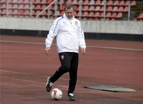 Trenér eské reprezentace Pavel Vrba ped pípravným zápasem s Norskem.