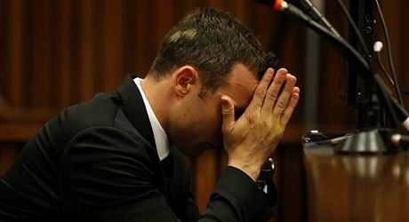 Oscar Pistorius pi tetím dni soudního procesu v jihoafrické Pretorii (5....