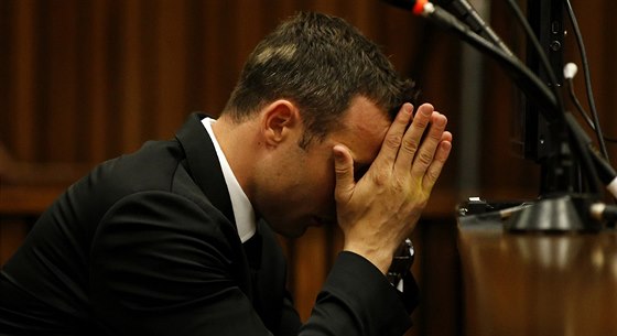 Oscar Pistorius pi tetím dni soudního procesu v jihoafrické Pretorii (5....