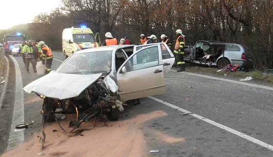 Nehoda u Soblek u Kyjova na Hodonínsku. Silnice kvli elnímu stetu fabie s...