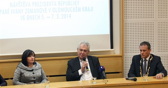 Prezident Milo Zeman se pi návtv Olomouckého kraje zmínil i o stavbách, které se regionu týkají - kanálu Dunaj - Odra - Labe a tunelu pod ervenohorským sedlem.