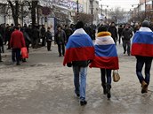 Prorut obyvatel krymskho Simferopolu prochz mstem demonstrativn