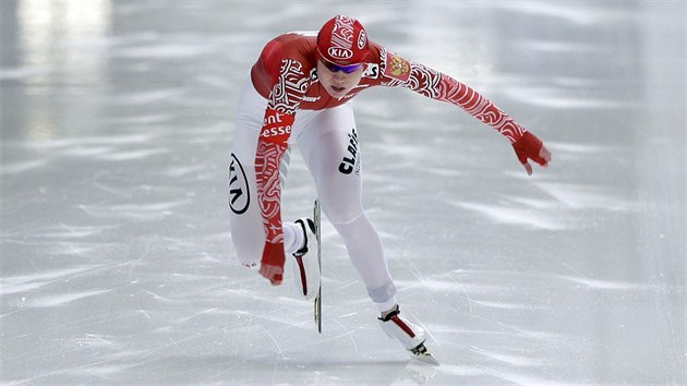 Rusk rychlobruslaka Olga Fatkulinov v zvodu SP na 500 metr v nmeckm Inzellu