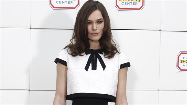 Keira Knightley na pehldce Chanel (Pa, 4. bezna 2014)