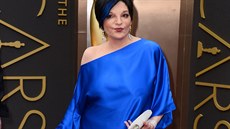 Zpvaka Liza Minnelli v kobaltov modrém saténovém kompletu