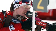 Darja Domračevová během závodu SP s hromadným startem na 12,5 kilometrů v... Darja Domračevová během závodu SP s hromadným startem na 12,5 kilometrů v...