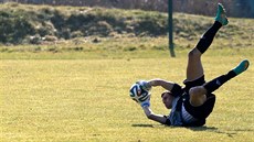 Karlovarský gólman Daniel Bojčuk v akci v duelu proti Kolínu. Karlovarský gólman Daniel Bojčuk v akci v duelu proti Kolínu.