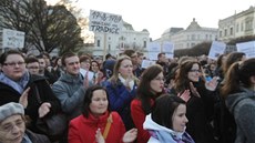 Protest v Ústí za Činoherní studio Protest v Ústí za Činoherní studio