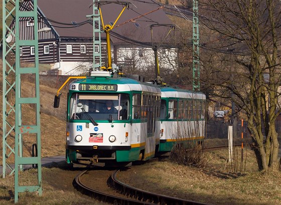 Tramvajová tra mezi Jabloncem nad Nisou a Libercem.