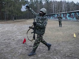 "Jsem pipraven podstoupit takový výcvik, jaký bude poteba. A pak se postavím...