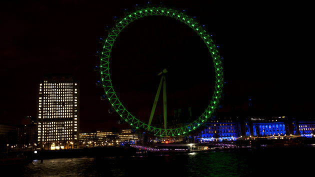 K projektu "Greening" ke svtku sv. Patrika se pipojuje ada mst a pamtek. Na snmku London Eye