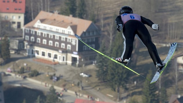 Roman Koudelka v zvod jednotlivc na MS v letech na lych v Harrachov.