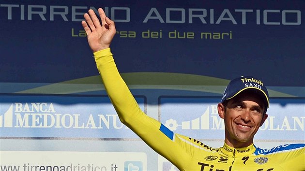 Alberto Contador coby vedouc mu zvodu Tirreno Adriatico.