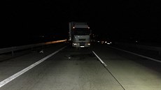 Nehoda uzavela v noci na nedli na více ne tyi hodiny dálnici D2 ve smru...