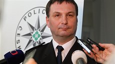 Třiačtyřicetiletý Radek Malíř se stal ředitelem policie na Vysočině. S tímto... Třiačtyřicetiletý Radek Malíř se stal ředitelem policie na Vysočině. S tímto...