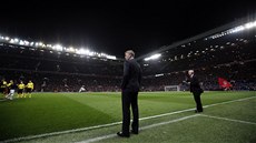 OHROENÝ TRENÉR. David Moyes, kou Manchesteru United, ped zápasem s