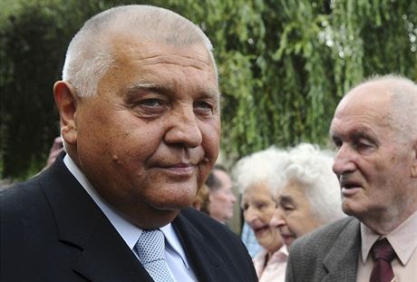 Bývalý éf praských komunist Miroslav tpán na snímku z 12. srpna 2011.