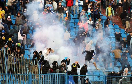 Soudy stále eí beznové nepokoje pi utkání Baníku Ostrava se Spartou Praha na Bazalech.