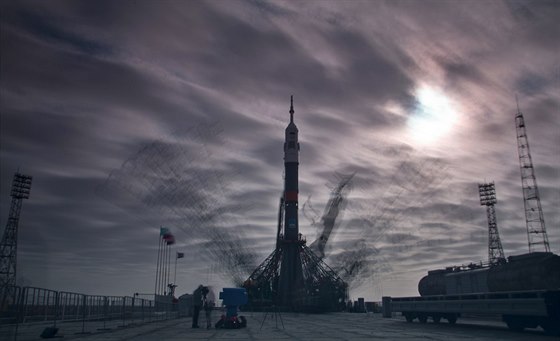 Raketa Sojuz TMA-12M na kosmodromu v Bajkonuru (23. bezna 2014)