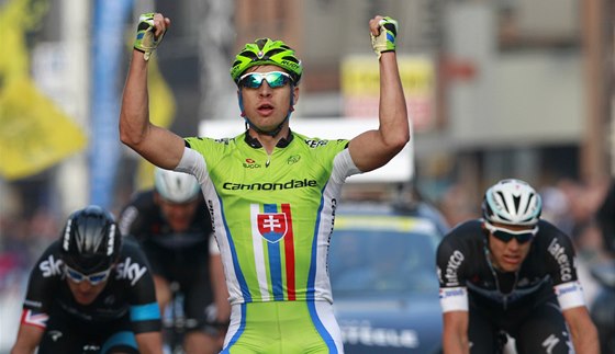 Peter Sagan vítzí v cyklistické klasice E3 Harelbeke. 