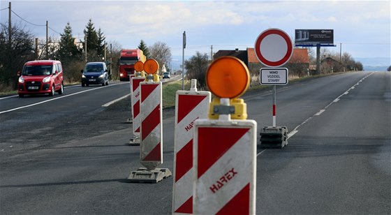 V úseku Lubenec - Boov je silnice I/6 v souasné dob uzavená kvli výstavb