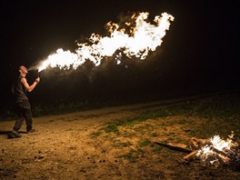 Nadenci, kteí se do akce zapojili, si íkají erti. Dalí stanovit si...