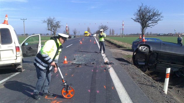 Hromadn nehoda na silnici 33 u Pedmic nad Labem (20. bezna 2014).