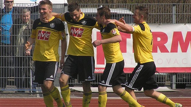 Budjovit fotbalist slav trefu do st st nad Labem.