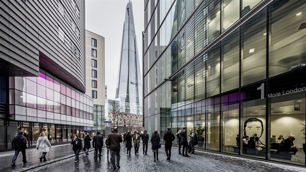 Mrakodrap Step navrhl italsk architekt Renzo Piano, kter je znm napklad jako spoluautor paskho Centre Pompidou. 