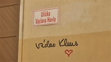 V Uličce Václava Havla přibylo jméno dalšího exprezidenta. V Uličce Václava Havla přibylo jméno dalšího exprezidenta.