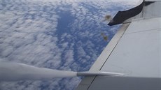 Australské pátrací letadlo vracející se z letu nad Indickým oceánem, kde...