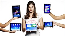 Martina Hlavničková a plejáda tabletů. V rukou drží desetipalcový top-model... Martina Hlavničková a plejáda tabletů. V rukou drží desetipalcový top-model...