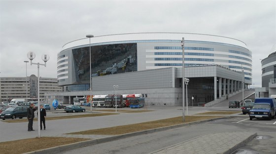 Minsk aréna. Tady budou etí hokejisté v sobotu a nedli bojovat o medaile