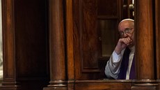 Papež František vyslechl i zpovědi ostatních věřících. Papež František vyslechl i zpovědi ostatních věřících.