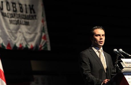 éf ultrapravicového Jobbiku Gabor Vona hovoí 15. února 2014 v severomaarském...